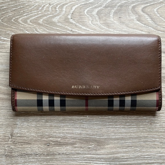 Burberry Wallet - Picture 1 of 3
